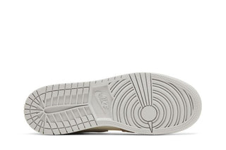 Jordan 1 Low SE Legend Light Brown (GS)