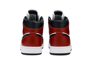 Jordan 1 Mid Chicago Toe