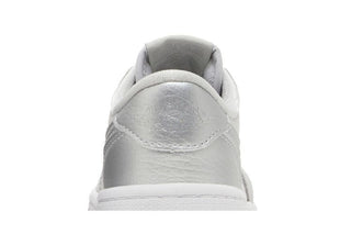 Jordan 1 Low OG Metallic Silver (TD)
